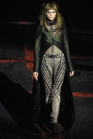 Look 48